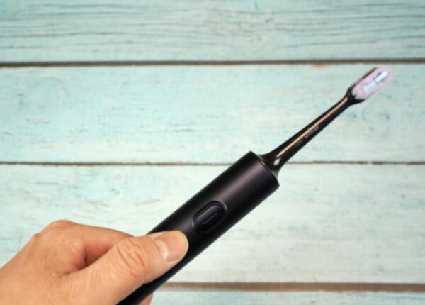 使用電動(dòng)牙刷手抖怎么辦？解決刷牙手抖的幾大措施