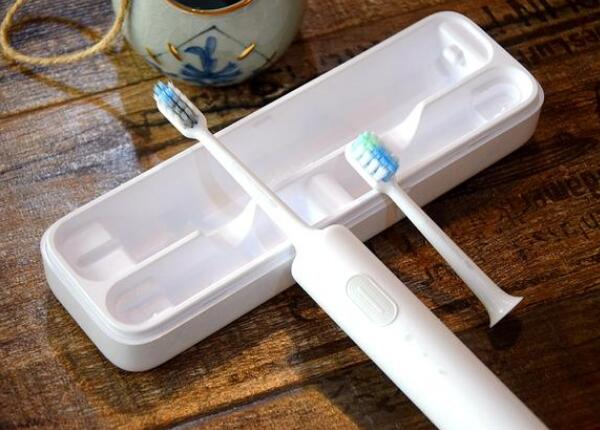 電動牙刷沒開封放久了電池會壞嗎？電動牙刷使用注意事項解析